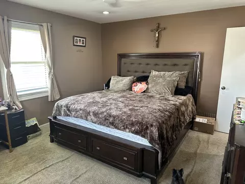 Bedroom - 6908 Townsend Blvd, Plainfield, IL 60586 photo 1 of 2