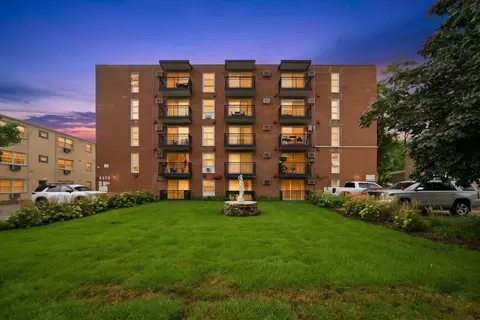 6490 N Northwest Hwy #1C, Chicago, IL 60631