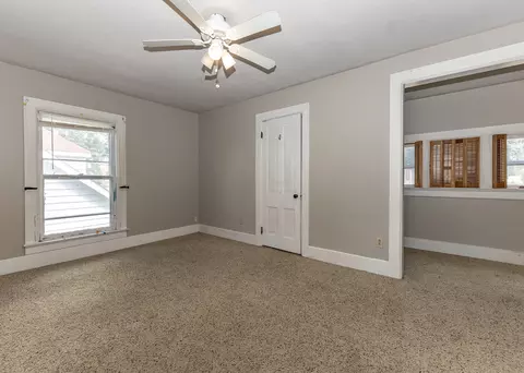 Bedroom - 916 7th St, Fulton, IL 61252 photo 4 of 10