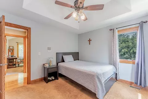 Bedroom - 5207 Warren Ave, Hillside, IL 60162 photo 2 of 4