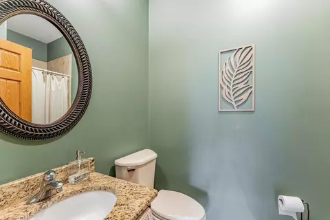 Bath - 5207 Warren Ave, Hillside, IL 60162 photo 4 of 5