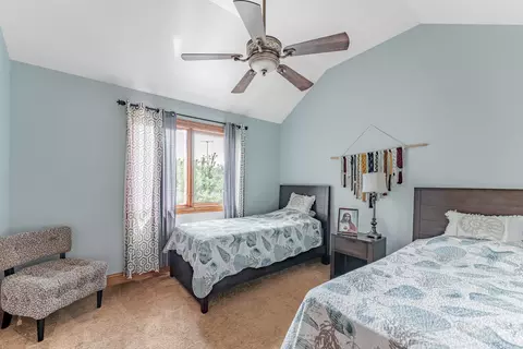 Bedroom - 5207 Warren Ave, Hillside, IL 60162 photo 3 of 4