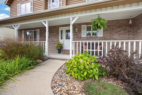 Exterior - 505 Wellesley Dr, Normal, IL 61761 photo 14 of 14