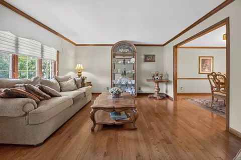 Living - 505 Wellesley Dr, Normal, IL 61761 photo 1 of 4