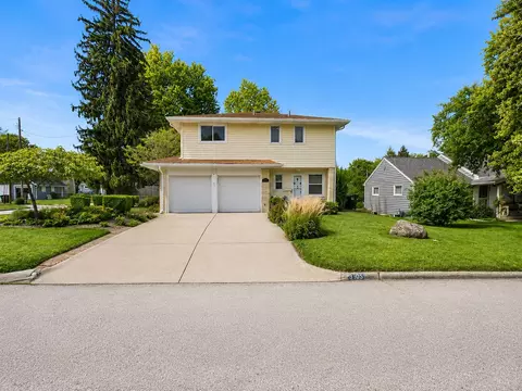 3105 11th Ave, Moline, IL 61265 photo 2
