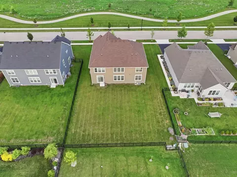 View/Area - 3589 Emerald Rd, Elgin, IL 60124 photo 4 of 10