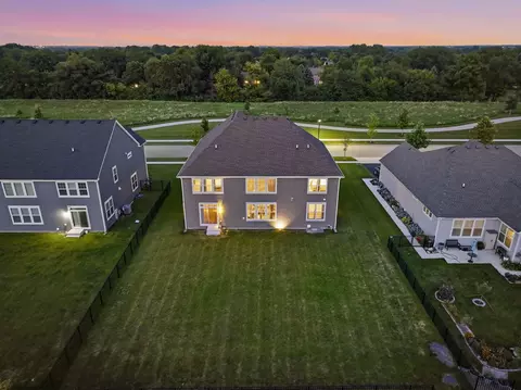 View/Area - 3589 Emerald Rd, Elgin, IL 60124 photo 3 of 10