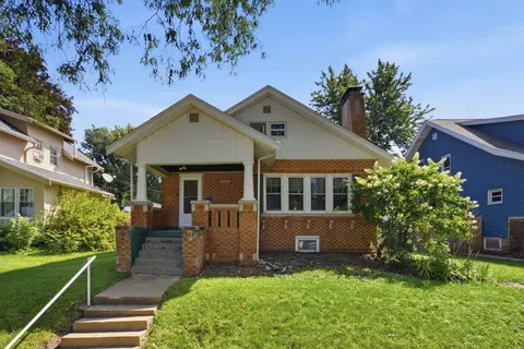 2325 Western Ave, Davenport, IA 52803