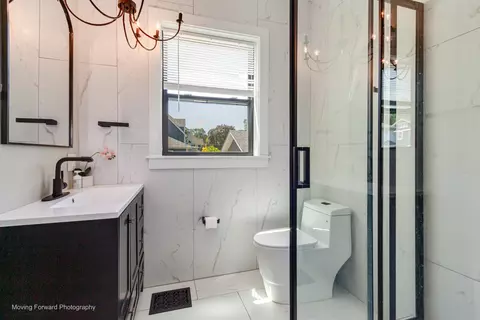 Bath - 107 E Jefferson Ave, Wheaton, IL 60187 photo 1 of 5