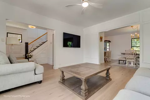 Living - 107 E Jefferson Ave, Wheaton, IL 60187 photo 1 of 2