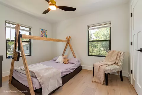 Bedroom - 107 E Jefferson Ave, Wheaton, IL 60187 photo 2 of 5