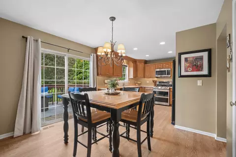 Dining - 2105 Bent Tree Dr, Geneva, IL 60134 photo 1 of 2
