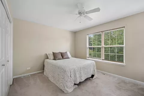 Bedroom - 2105 Bent Tree Dr, Geneva, IL 60134 photo 5 of 5