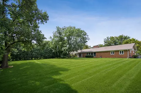 Exterior - 2865 Leanne Ct, Northbrook, IL 60062 photo 4 of 4