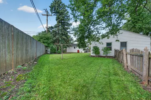 Exterior - 1814 Inner Circle Dr, Crest Hill, IL 60403 photo 6 of 8