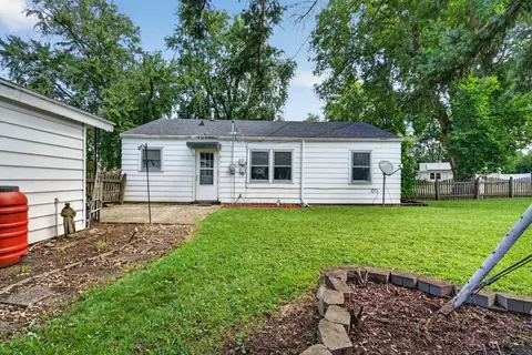 Exterior - 1814 Inner Circle Dr, Crest Hill, IL 60403 photo 8 of 8