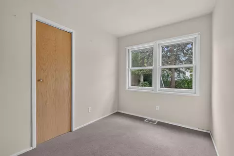 Bedroom - 1814 Inner Circle Dr, Crest Hill, IL 60403 photo 4 of 6