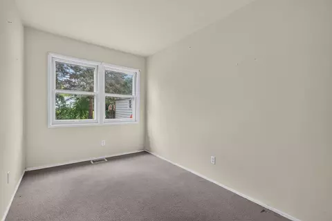 Bedroom - 1814 Inner Circle Dr, Crest Hill, IL 60403 photo 3 of 6