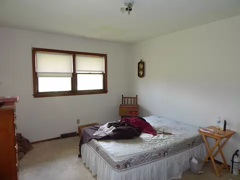 Bedroom - 109 E 6th St, Sherrard, IL 61281 photo 4 of 7