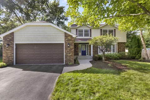 5166 Wilderness Trl, Rockford, IL 61114