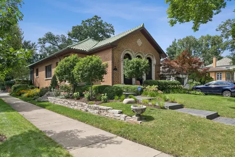 1101 Rossell Ave, Oak Park, IL 60302
