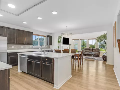 Kitchen - 16143 S Lake View Rd, Plainfield, IL 60586 photo 1 of 5