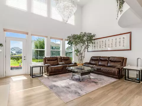 Living - 16143 S Lake View Rd, Plainfield, IL 60586 photo 2 of 3