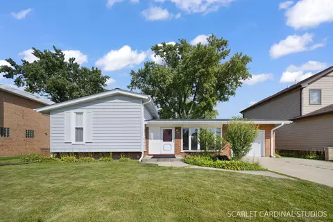705 S School St, Lombard, IL 60148
