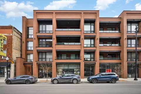 3037 N Lincoln Ave #PH-03, Chicago, IL 60657
