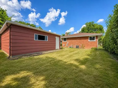 Exterior - 124 Harlem Ave, Glenview, IL 60025 photo 4 of 4