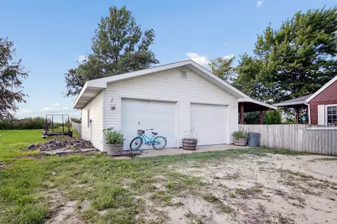 Exterior - 4085 N 1800e Rd, Herscher, IL 60941 photo 4 of 21