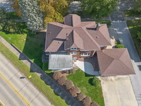 View/Area - 2311 12th St, Moline, IL 61265 photo 1 of 4