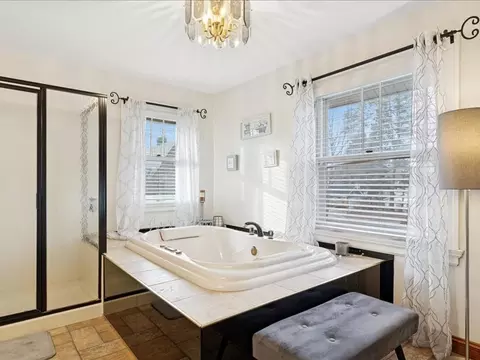 Bath - 2311 12th St, Moline, IL 61265 photo 2 of 5