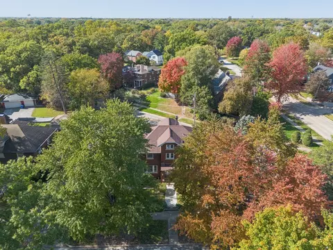 View/Area - 2311 12th St, Moline, IL 61265 photo 4 of 4