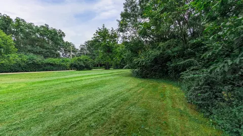 3 S511 Winfield Rd, Warrenville, IL 60555