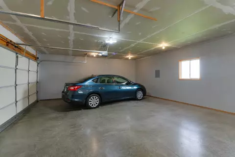 Exterior - Undisclosed, Bloomington, IL 61701 photo 10 of 11