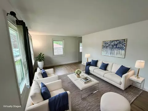 Living - 3603 Kirchoff Rd, Rolling Meadows, IL 60008 photo 1 of 3