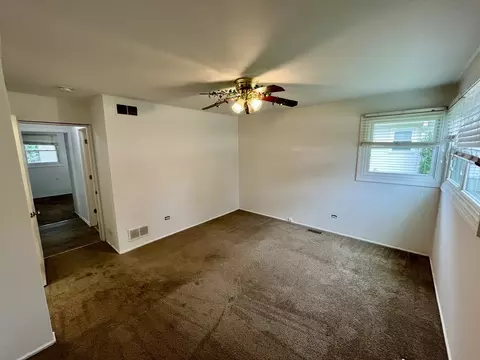 Bedroom - 3603 Kirchoff Rd, Rolling Meadows, IL 60008 photo 2 of 4