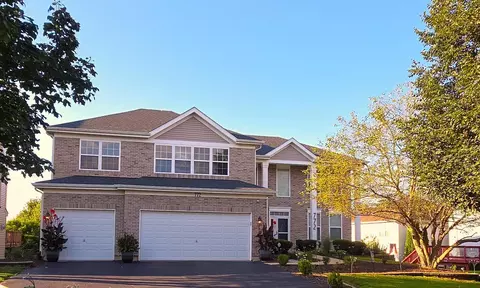 772 E Lindsey Ln, Bolingbrook, IL 60440