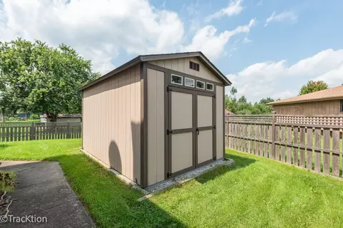 Exterior - 9 S434 Allison Ct, Willowbrook, IL 60527 photo 3 of 6