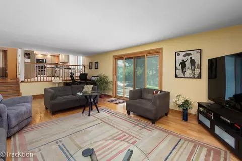 Living - 9 S434 Allison Ct, Willowbrook, IL 60527 photo 3 of 3