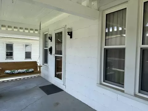 Exterior - 805 S 14th St, Herrin, IL 62948 photo 5 of 6