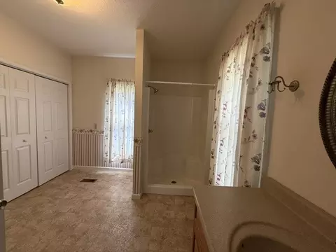 Bath - 805 S 14th St, Herrin, IL 62948 photo 1 of 3