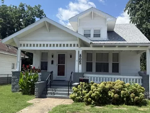 Exterior - 805 S 14th St, Herrin, IL 62948 photo 2 of 6