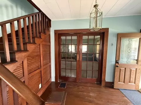 Entry Way - 805 S 14th St, Herrin, IL 62948 photo 2 of 2