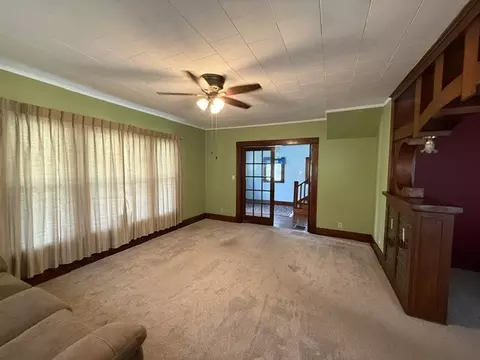 Living - 805 S 14th St, Herrin, IL 62948 photo 2 of 3
