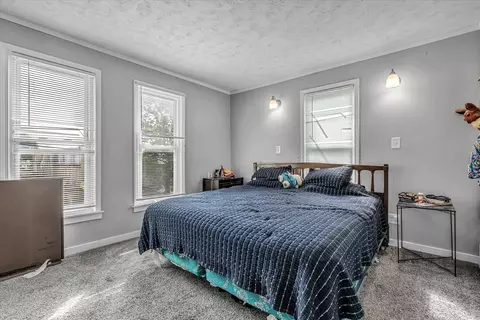 Bedroom - 1435 10th St, Moline, IL 61265 photo 4 of 6