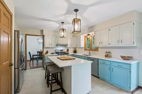 Kitchen - 3080 Mini Dr, Wadsworth, IL 60083 photo 4 of 4
