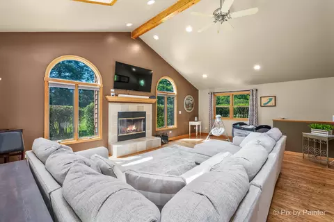 Living - 2116 N Pebble Dr, Mchenry, IL 60051 photo 1 of 4