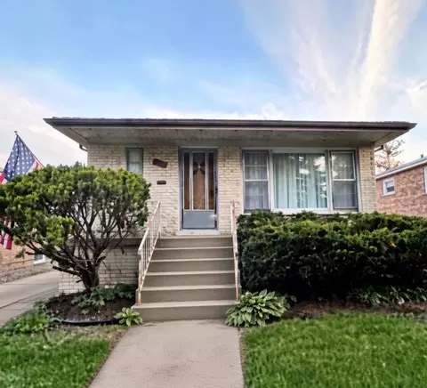 7719 W Jarvis Ave, Chicago, IL 60631